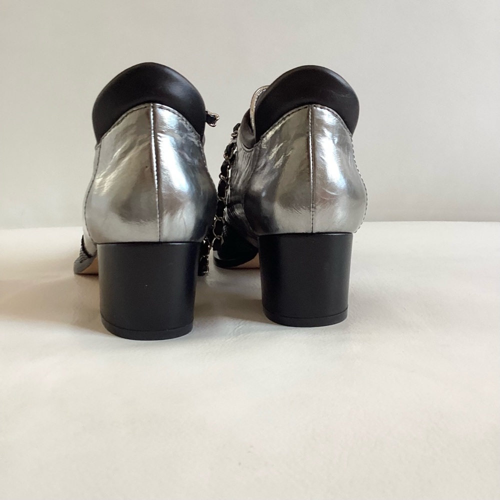 Chanel Black and Silver Leather Chain Link Lace Up Shoes NWOT SZ 6.5/36.5 - Picture 4 of 13